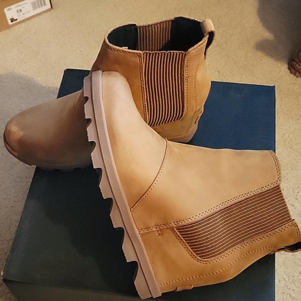 NWT Sorel Joan of Arctic Wedge II Chelsea